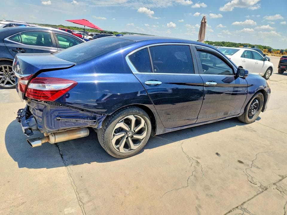 2017 HONDA ACCORD EX EX 3