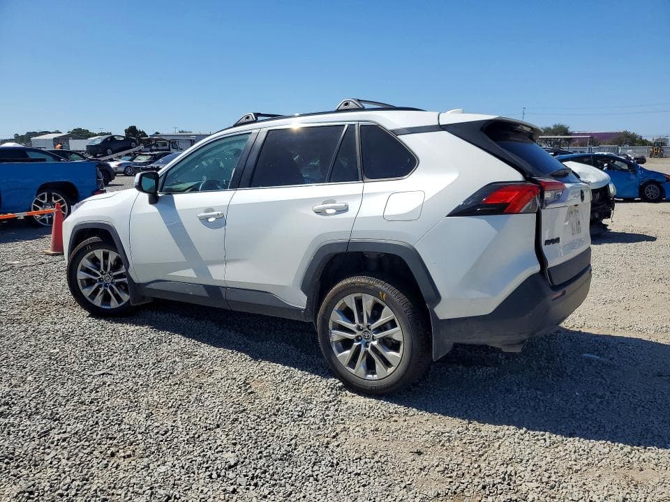 2021 TOYOTA RAV4 XLE PREMIUM 2