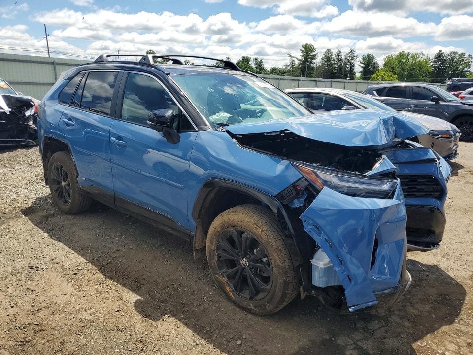 2024 TOYOTA RAV4 XSE 4