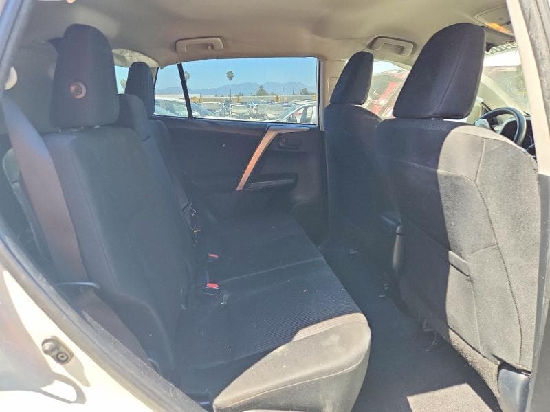 2017 TOYOTA RAV4 LE 11