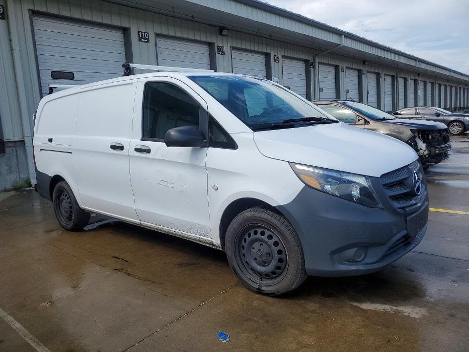 2017 MERCEDES-BENZ METRIS 4