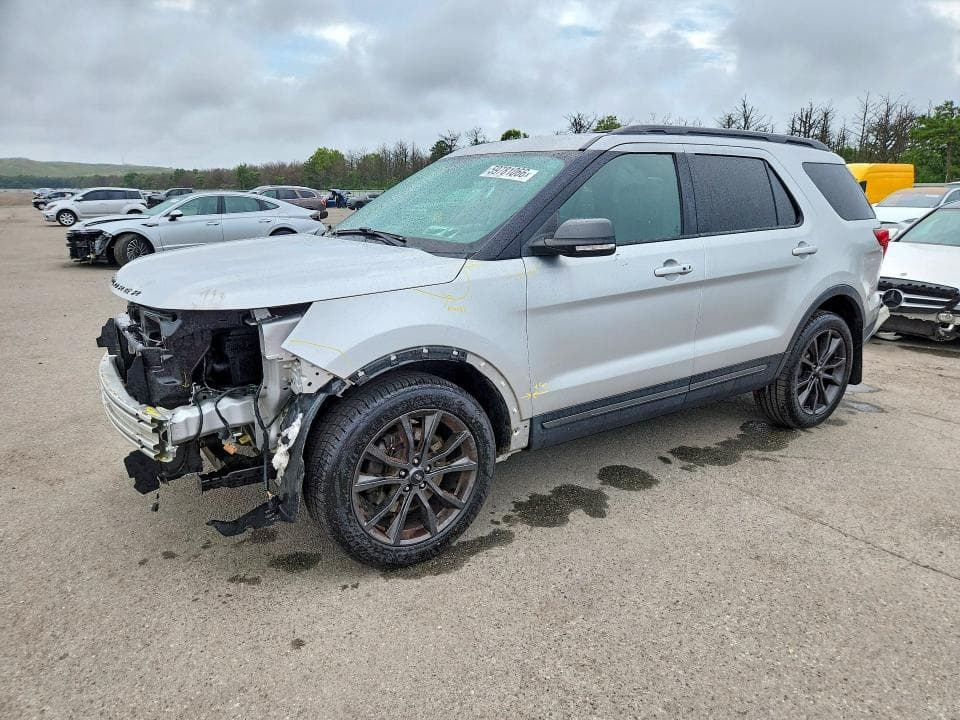 2019 FORD EXPLORER XLT - 1
