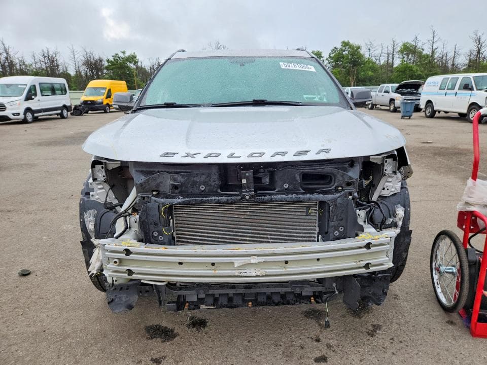 2019 FORD EXPLORER XLT 5