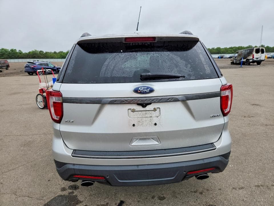 2019 FORD EXPLORER XLT 6
