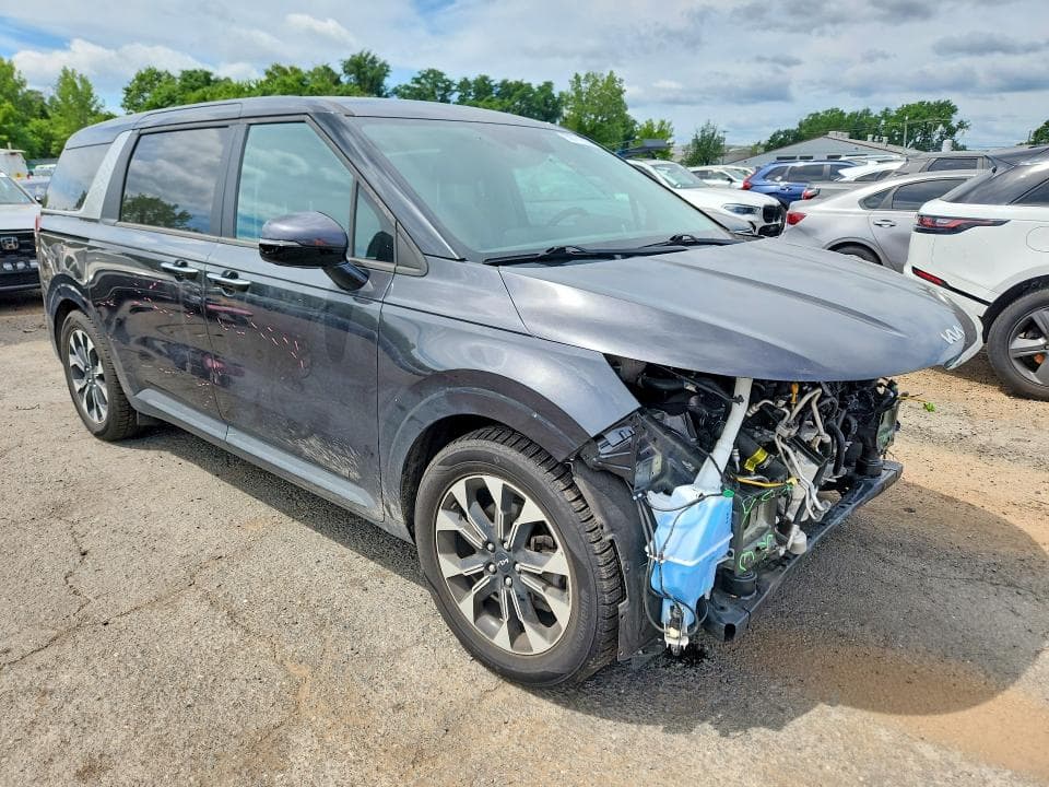 2022 KIA CARNIVAL EX 4