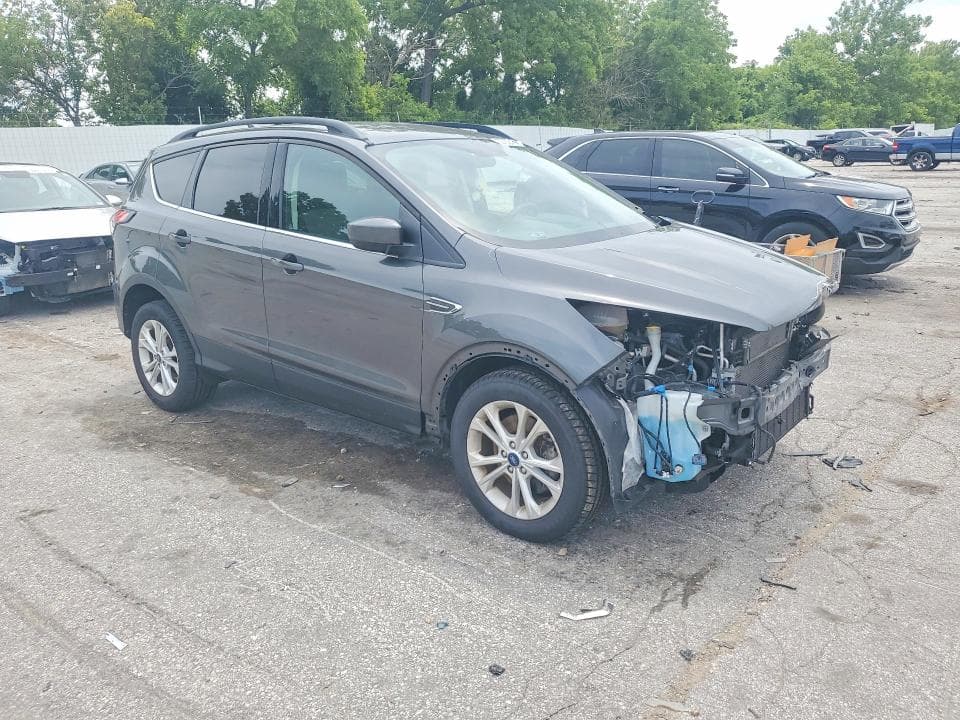 2018 FORD ESCAPE SE 4