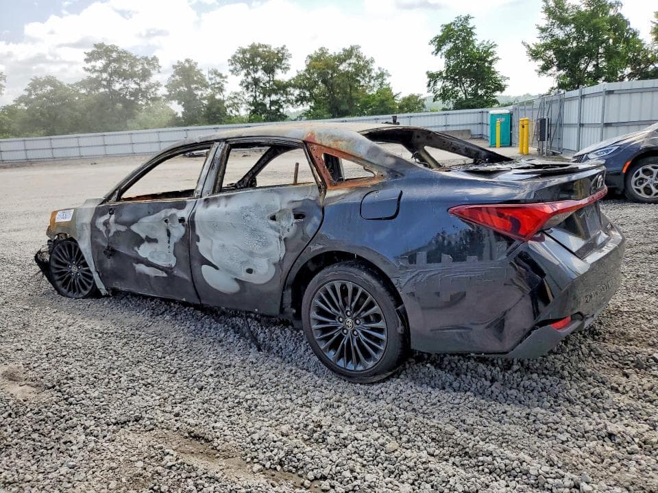 2021 TOYOTA AVALON XSE 2