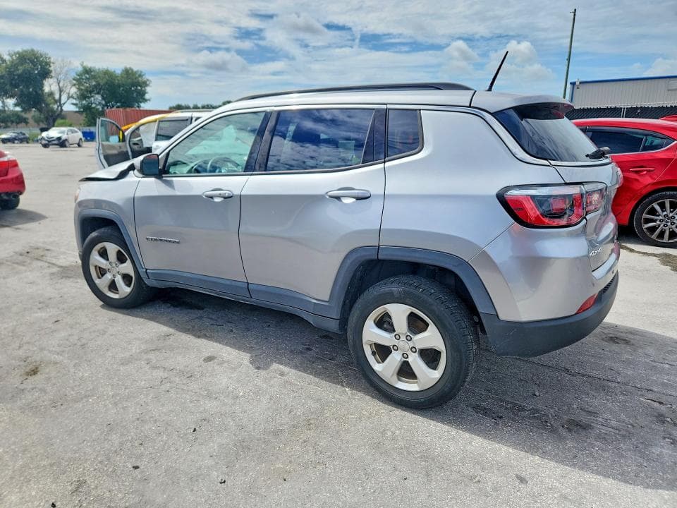 2018 JEEP COMPASS LATITUDE 2