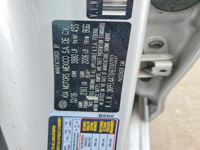 2017 KIA FORTE LX 12