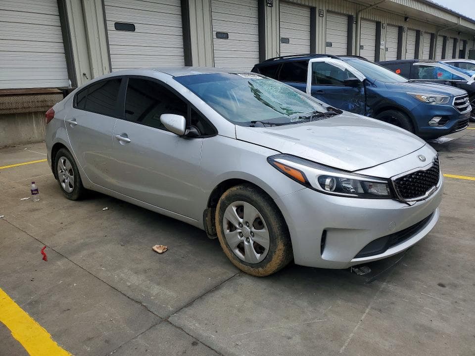2017 KIA FORTE LX 4
