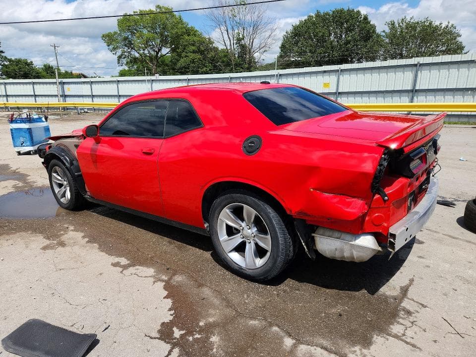 2022 DODGE CHALLENGER SXT 2