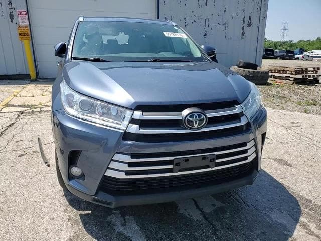 2019 TOYOTA HIGHLANDER XLE 14