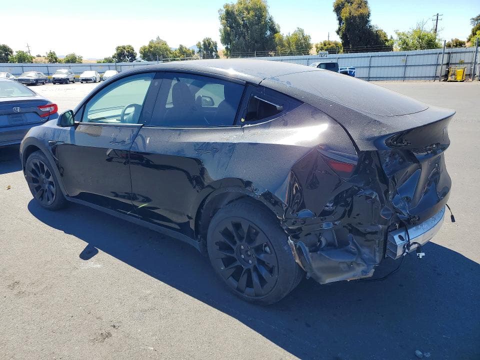 2023 TESLA MODEL Y 2
