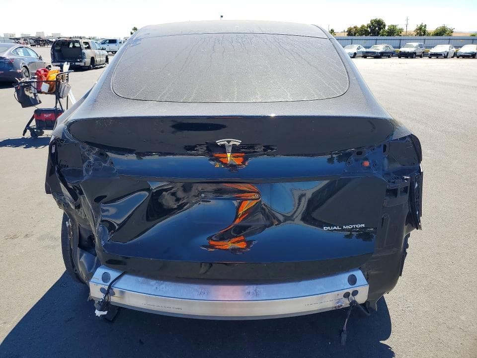 2023 TESLA MODEL Y 6