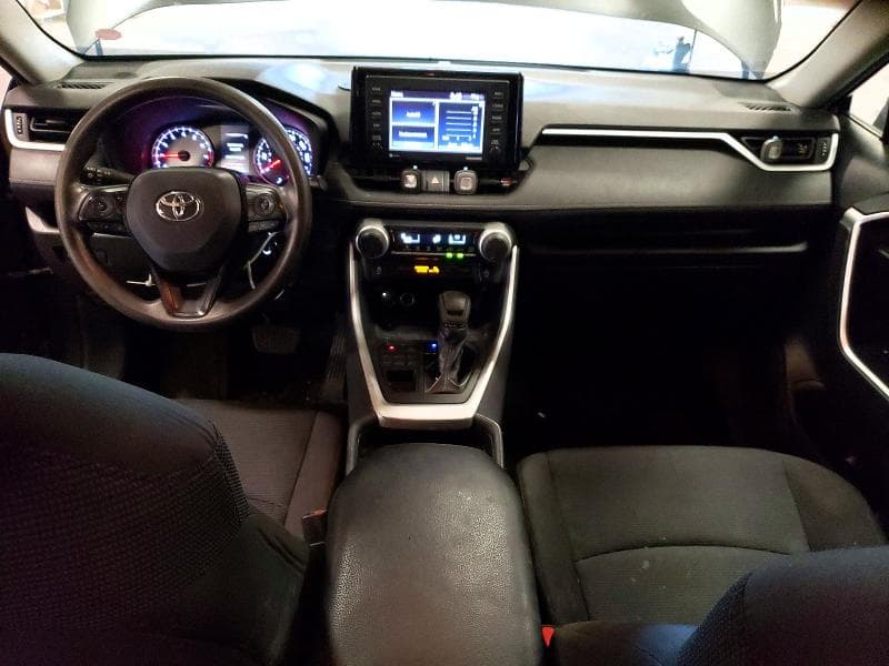 2020 TOYOTA RAV4 LE 8