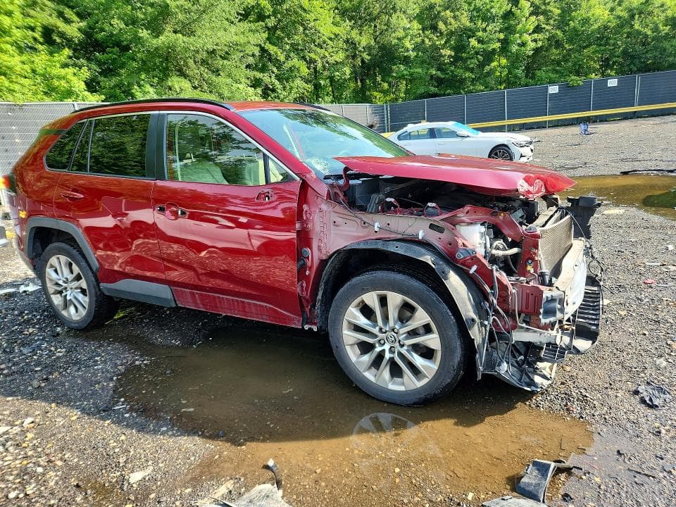 2019 TOYOTA RAV4 XLE PREMIUM 4