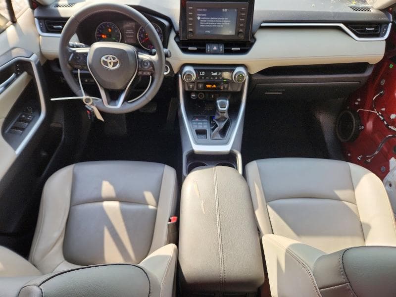 2019 TOYOTA RAV4 XLE PREMIUM 8