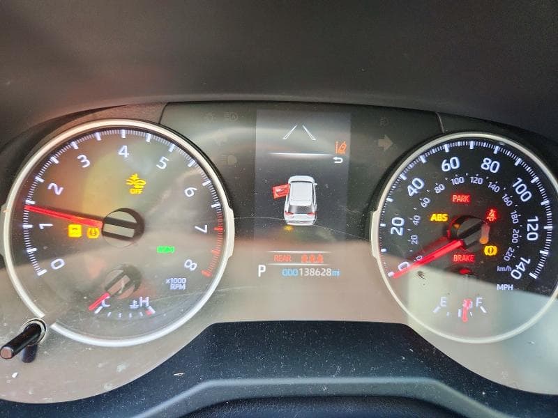 2019 TOYOTA RAV4 XLE PREMIUM 9