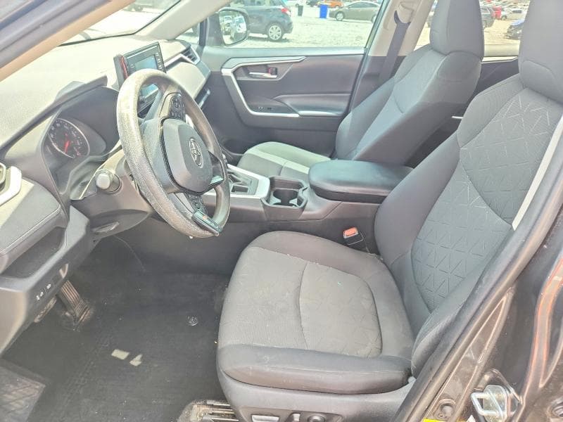 2021 TOYOTA RAV4 XLE 7