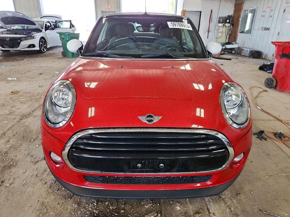 2018 MINI COOPER 5