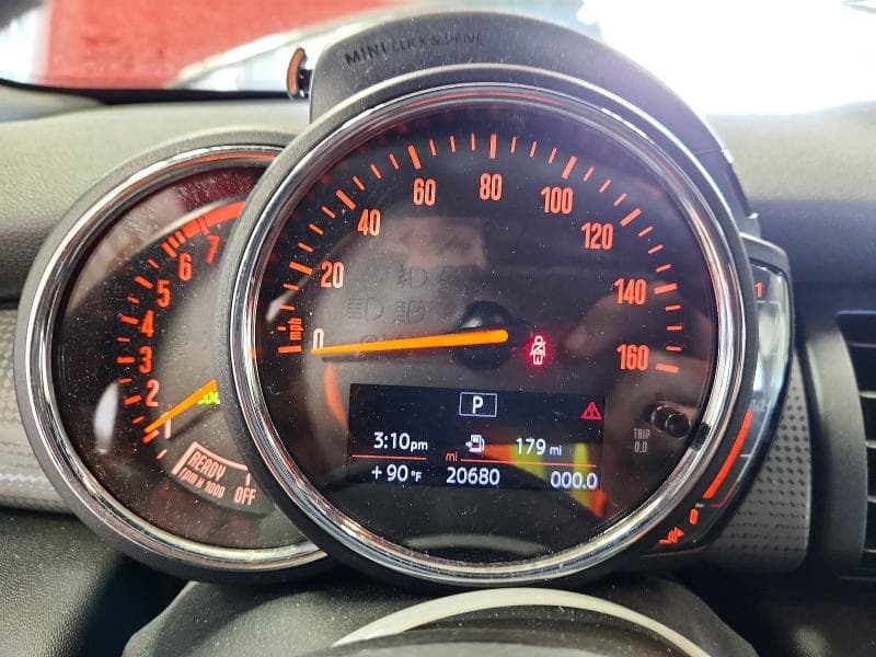 2018 MINI COOPER 9