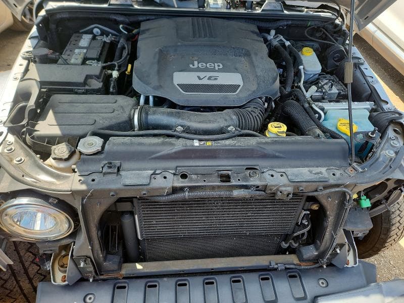 2018 JEEP WRANGLER UNLIMITED SAHARA 11