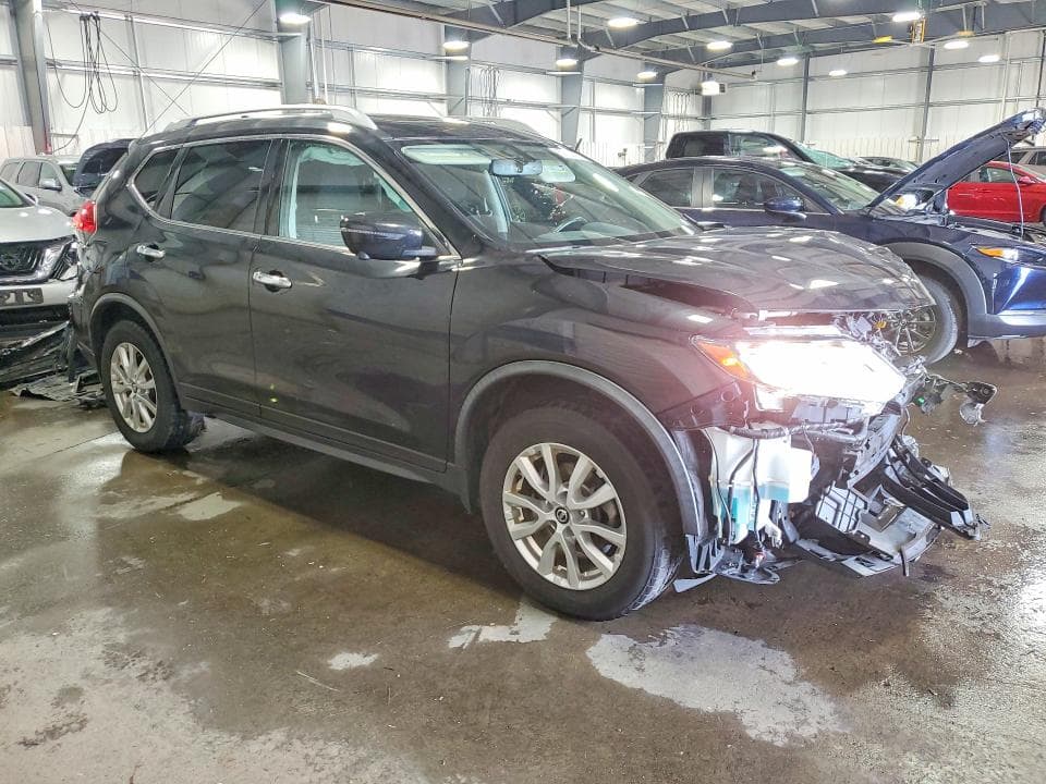 2017 NISSAN ROGUE SV 4