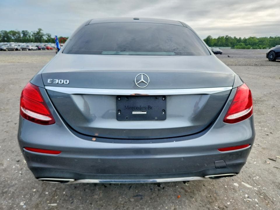 2017 MERCEDES-BENZ E 300 6
