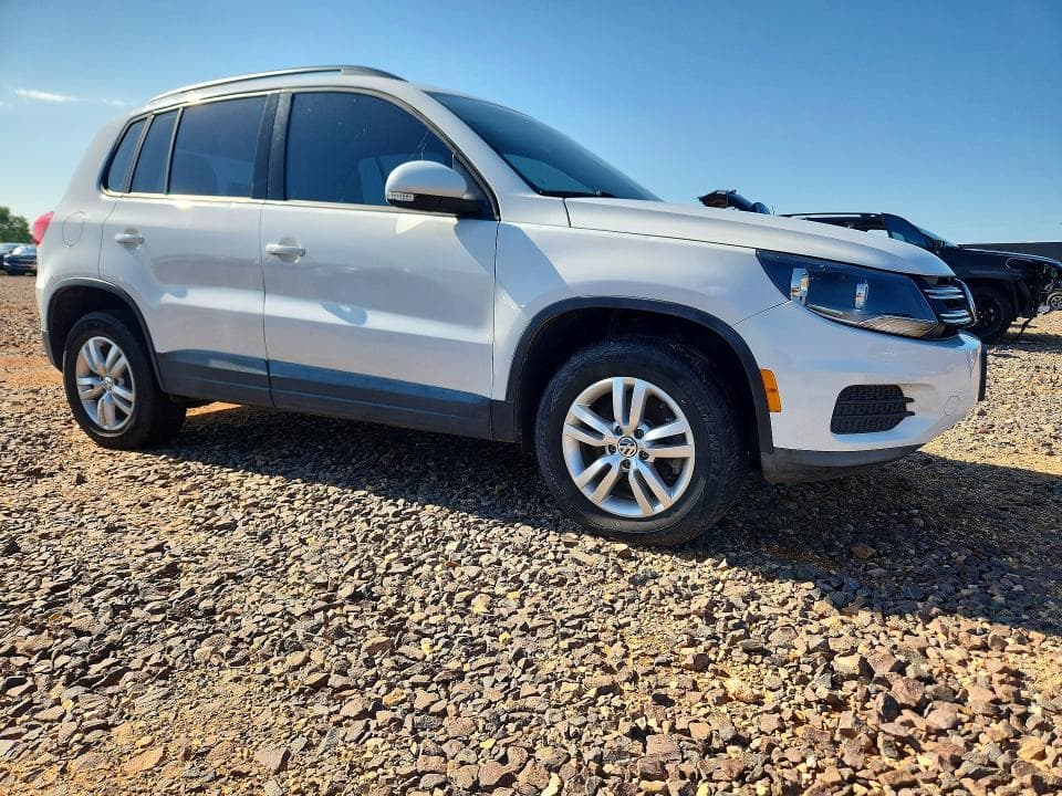 2017 VOLKSWAGEN TIGUAN S S 4