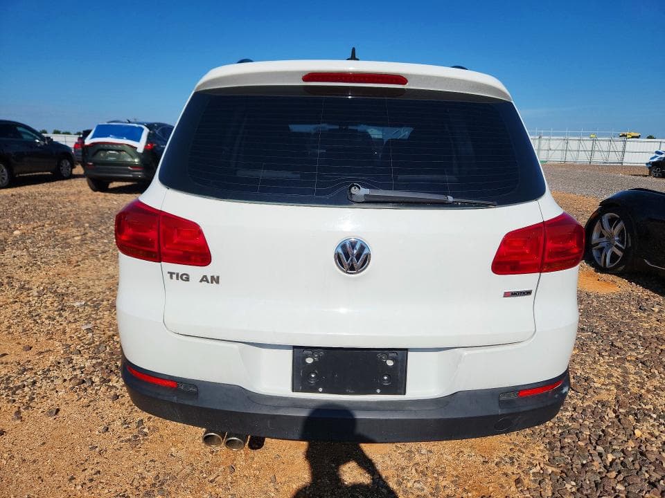 2017 VOLKSWAGEN TIGUAN S S 6