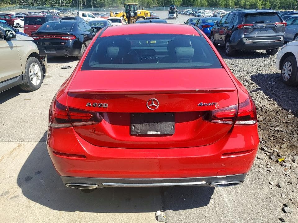 2019 MERCEDES-BENZ A 220 4MATIC 6