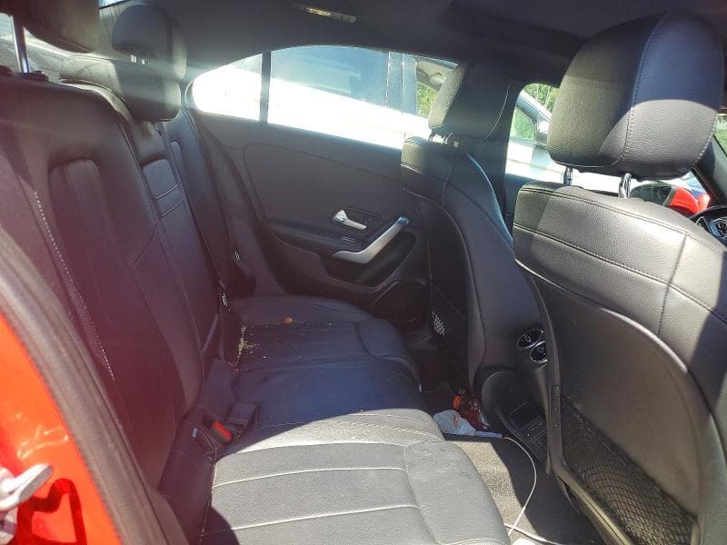2019 MERCEDES-BENZ A 220 4MATIC 10