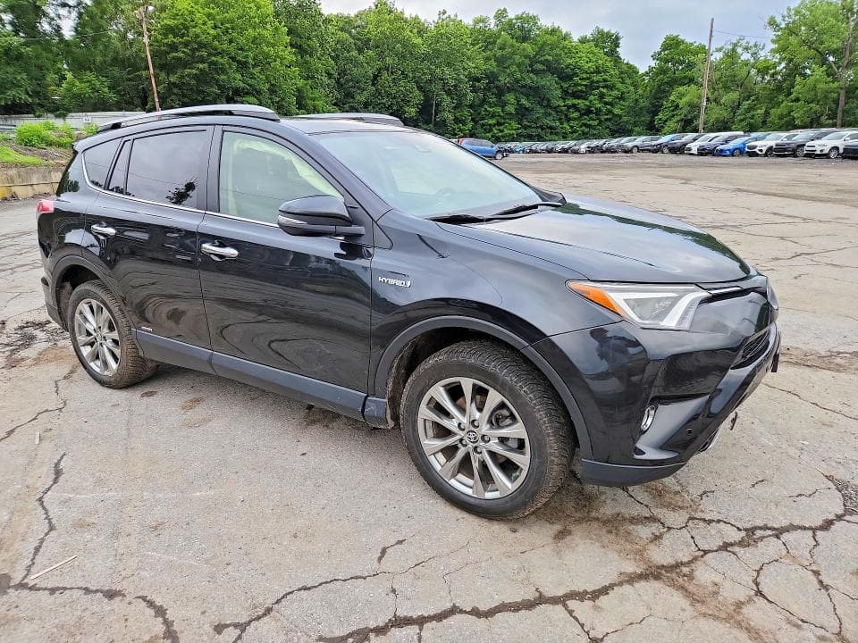 2017 TOYOTA RAV4 HV LIMITED 4