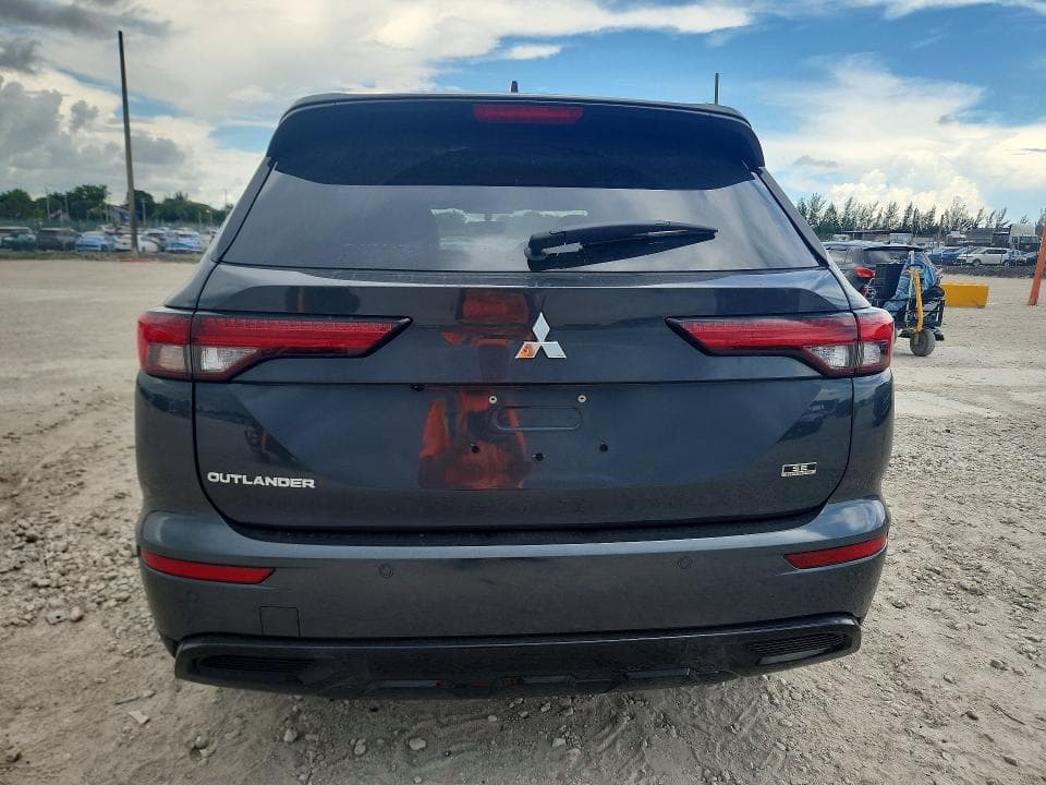 2024 MITSUBISHI OUTLANDER SE 6