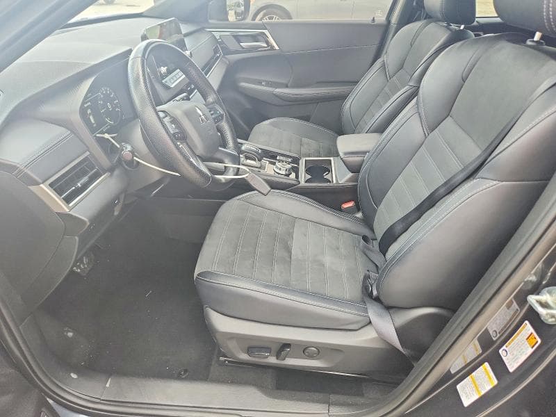 2024 MITSUBISHI OUTLANDER SE 7