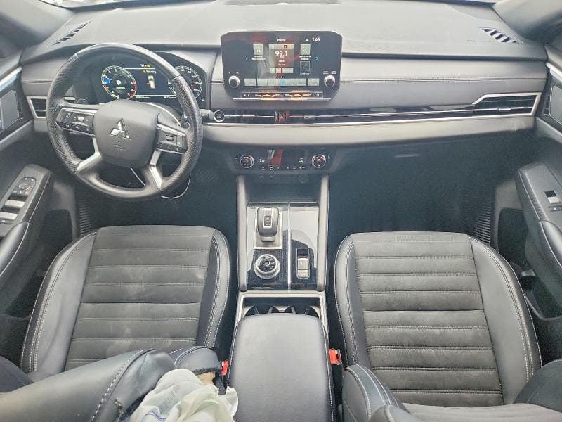2024 MITSUBISHI OUTLANDER SE 8