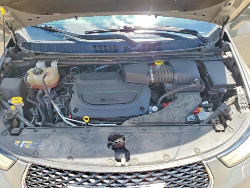 2022 CHRYSLER PACIFICA TOURING L 12