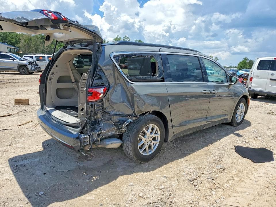 2022 CHRYSLER PACIFICA TOURING L 3