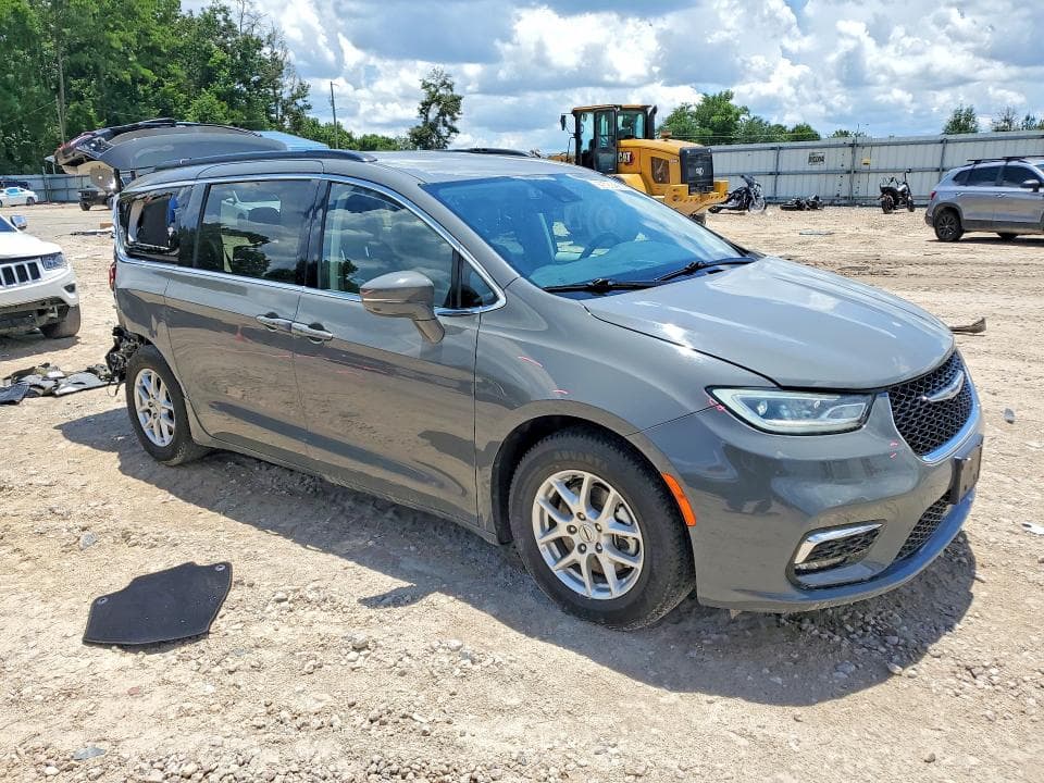 2022 CHRYSLER PACIFICA TOURING L 4