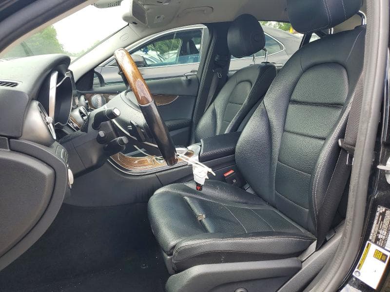 2017 MERCEDES-BENZ C 300 7