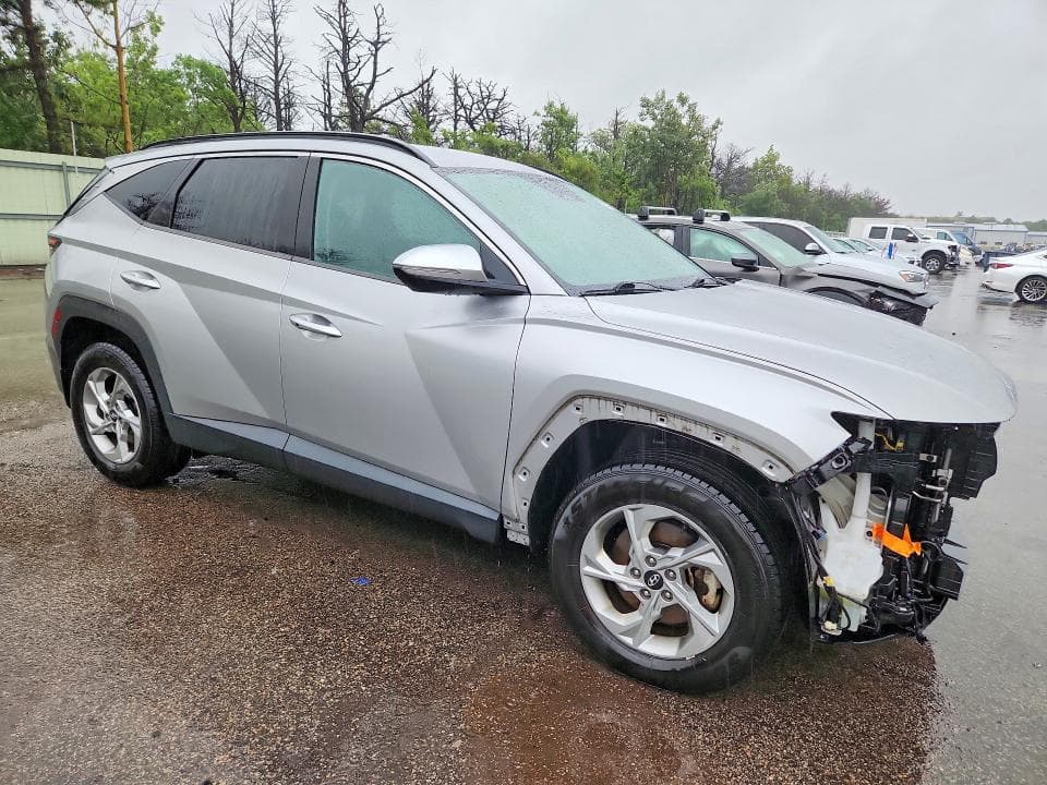 2022 HYUNDAI TUCSON SEL 4