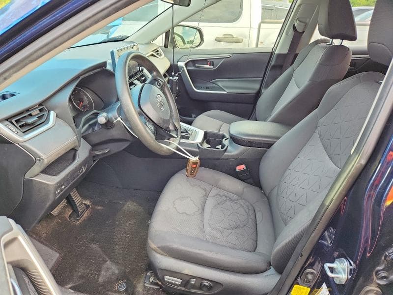 2019 TOYOTA RAV4 XLE 7