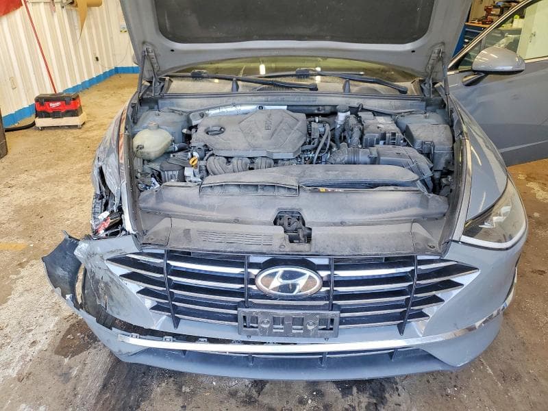 2020 HYUNDAI SONATA SE 11