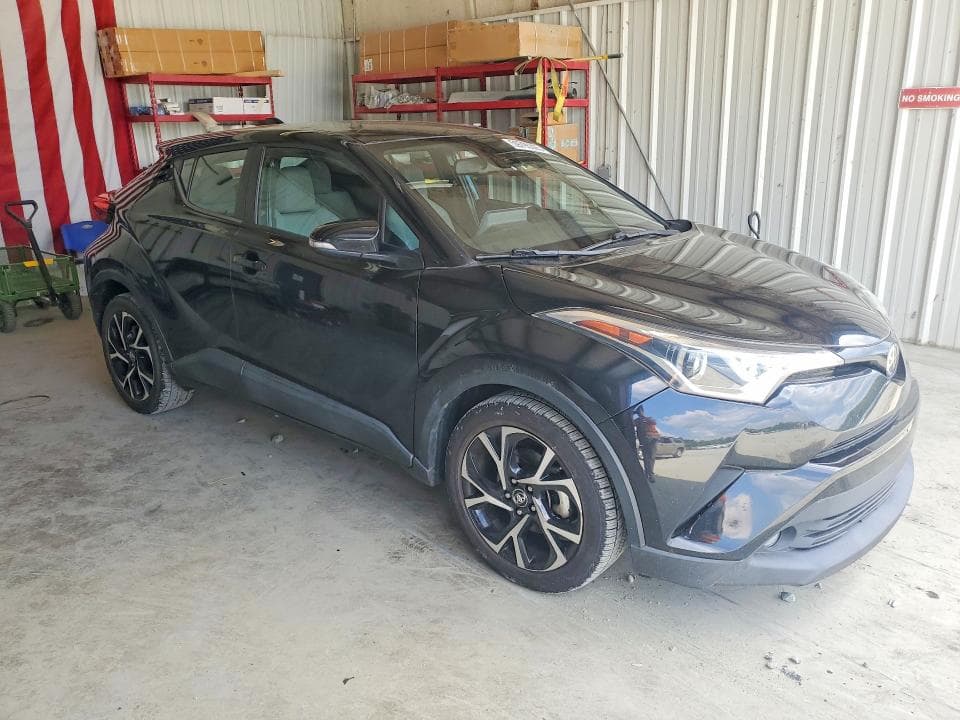 2019 TOYOTA C-HR XLE XLE 4