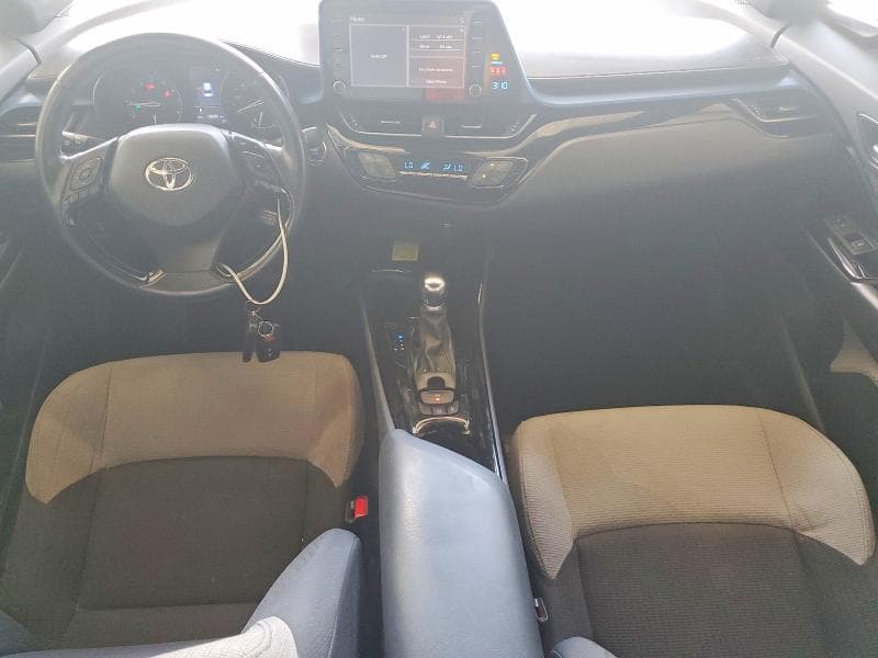 2019 TOYOTA C-HR XLE XLE 8