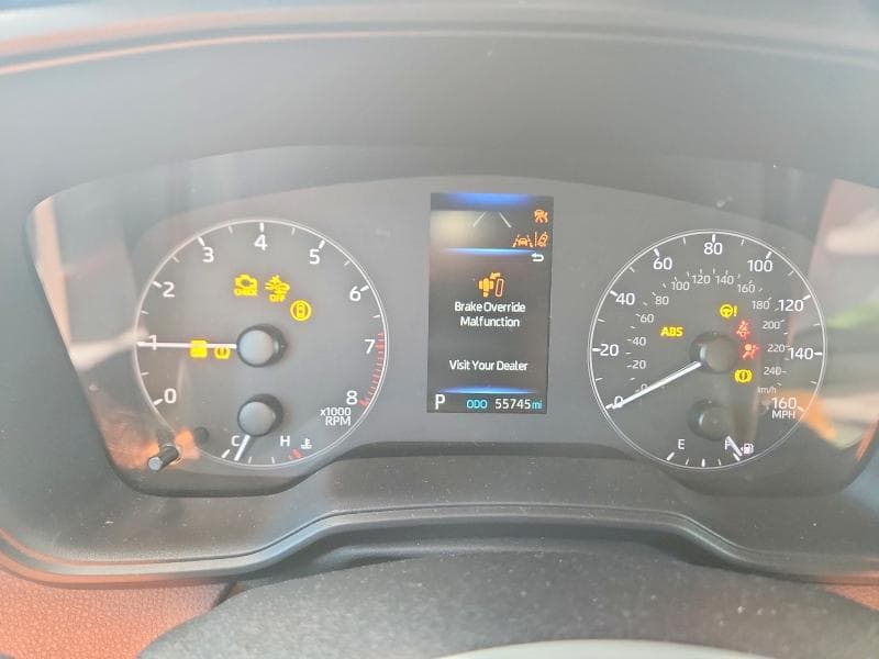 2024 TOYOTA COROLLA SE 9