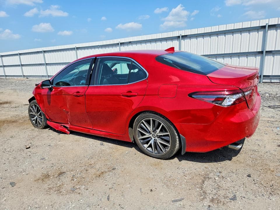 2024 TOYOTA CAMRY XLE 2