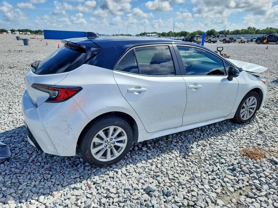 2025 TOYOTA COROLLA HATCHBACK SE 3