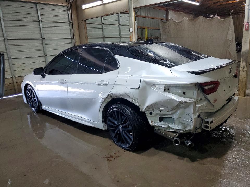 2022 TOYOTA CAMRY XSE 2