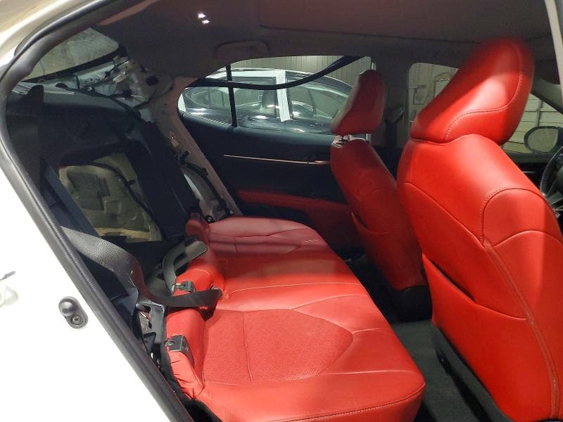 2022 TOYOTA CAMRY XSE 10